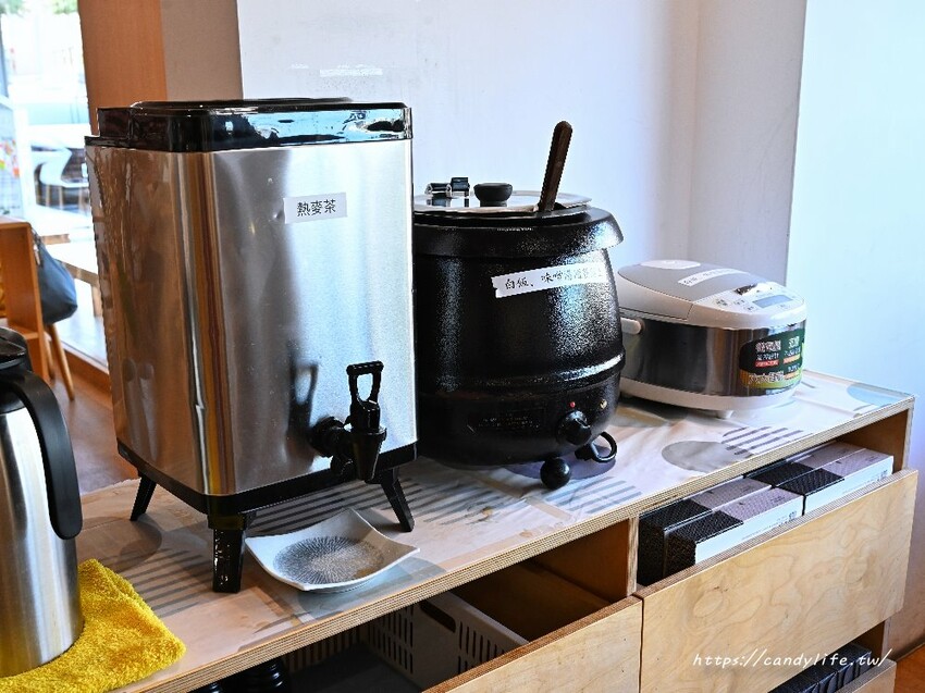 嵐山熟成牛かつ專売｜被甜點耽誤的人氣炸牛排店，絕美草莓甜點限時回歸，錯過再等一年 - 糖糖's 享食生活