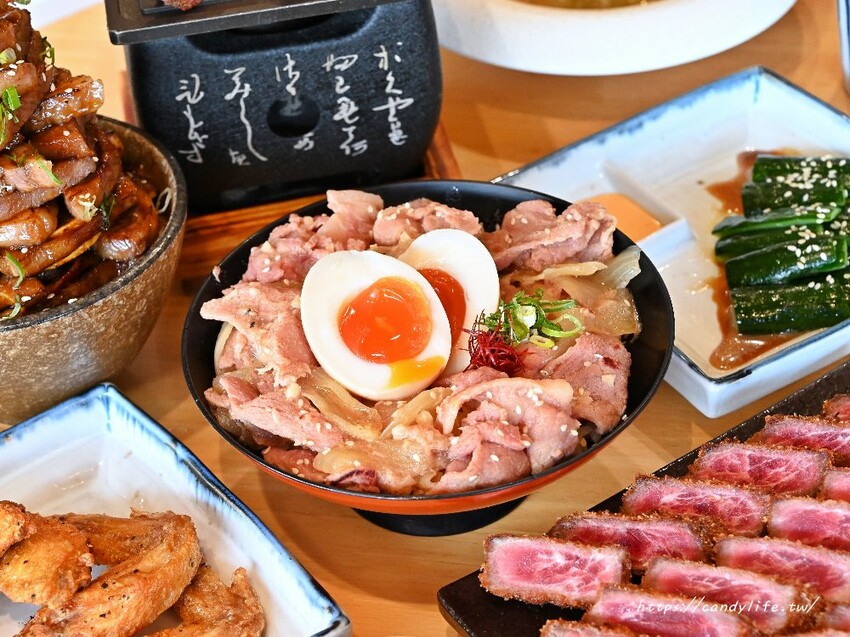 嵐山熟成牛かつ專売｜被甜點耽誤的人氣炸牛排店，絕美草莓甜點限時回歸，錯過再等一年 - 糖糖's 享食生活