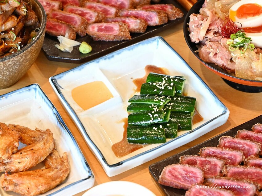 嵐山熟成牛かつ專売｜被甜點耽誤的人氣炸牛排店，絕美草莓甜點限時回歸，錯過再等一年 - 糖糖's 享食生活