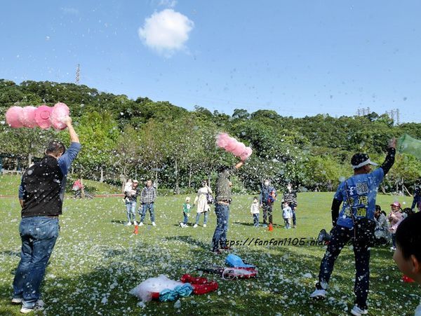 【泡泡奇蹟】泡泡達人許日榮 #無毒泡泡 #泡泡表演 #泡泡派對 沉浸於泡泡中的歡樂時光 (12).JPG 【泡泡奇蹟】泡泡達人許日榮 #無毒泡泡 #泡泡表演 #泡泡派對 沉浸於泡泡中的歡樂時光 (12).JPG