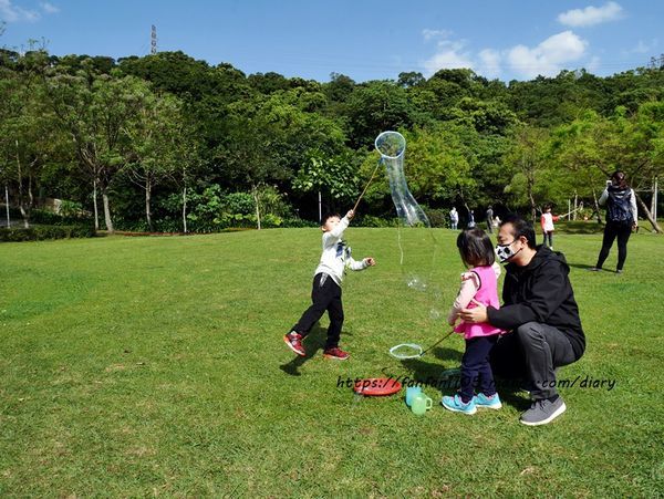 【泡泡奇蹟】泡泡達人許日榮 #無毒泡泡 #泡泡表演 #泡泡派對 沉浸於泡泡中的歡樂時光 (21).JPG 【泡泡奇蹟】泡泡達人許日榮 #無毒泡泡 #泡泡表演 #泡泡派對 沉浸於泡泡中的歡樂時光 (21).JPG