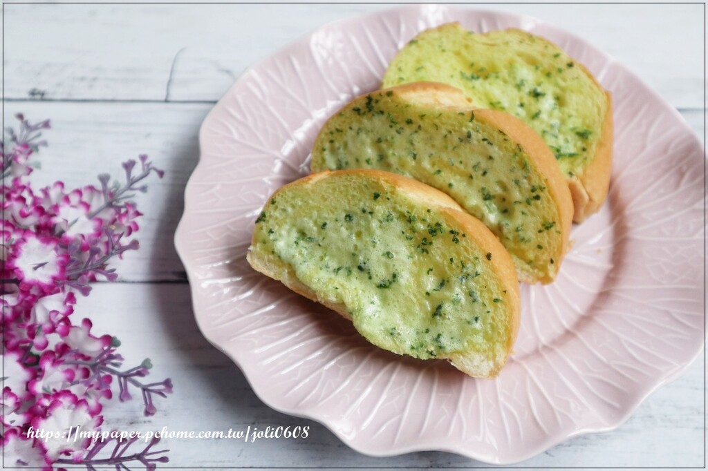 台北市松山區【查理布朗烘焙ChirleBrown】湯普斯系列-花生&大蒜&明太子~團購冠軍推薦 宅配美食推薦 早餐、下午茶、宵夜首選