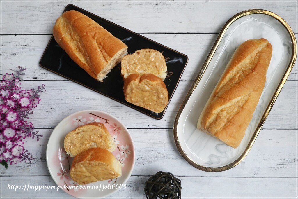 台北市松山區【查理布朗烘焙ChirleBrown】湯普斯系列-花生&大蒜&明太子~團購冠軍推薦 宅配美食推薦 早餐、下午茶、宵夜首選