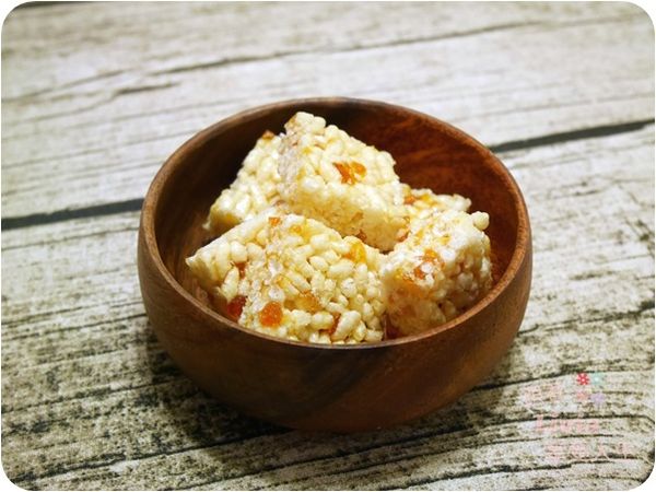 美食。點心│ 台北 查理布朗 果漾爆爆 台灣必帶伴手禮 酸甜米果好滋味 點心/零嘴/茶點 ❤跟著Livia享受人生❤