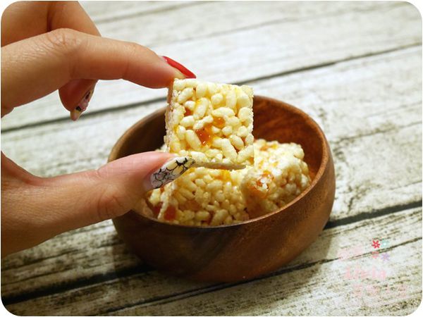 美食。點心│ 台北 查理布朗 果漾爆爆 台灣必帶伴手禮 酸甜米果好滋味 點心/零嘴/茶點 ❤跟著Livia享受人生❤