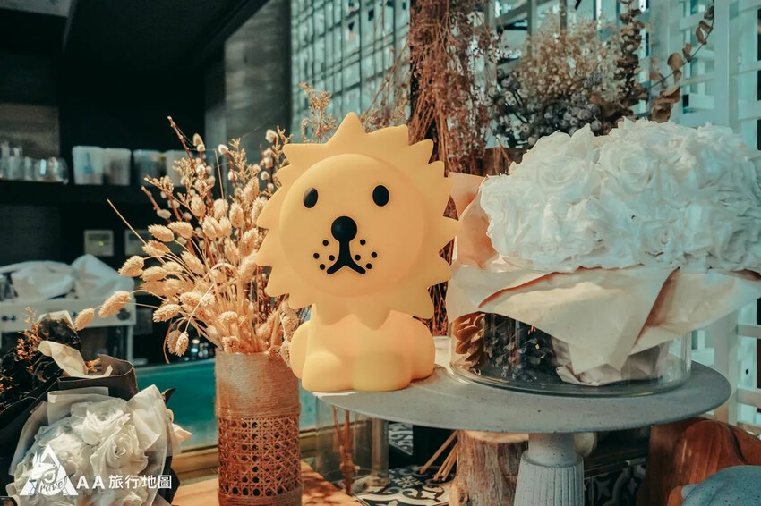 裡面還有很可愛的小獅子的玩偶，就順 手拍了下來