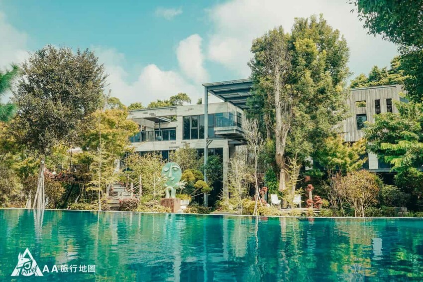 這就是在躺椅看向Villa的感覺，是不是有一種很放鬆的感覺