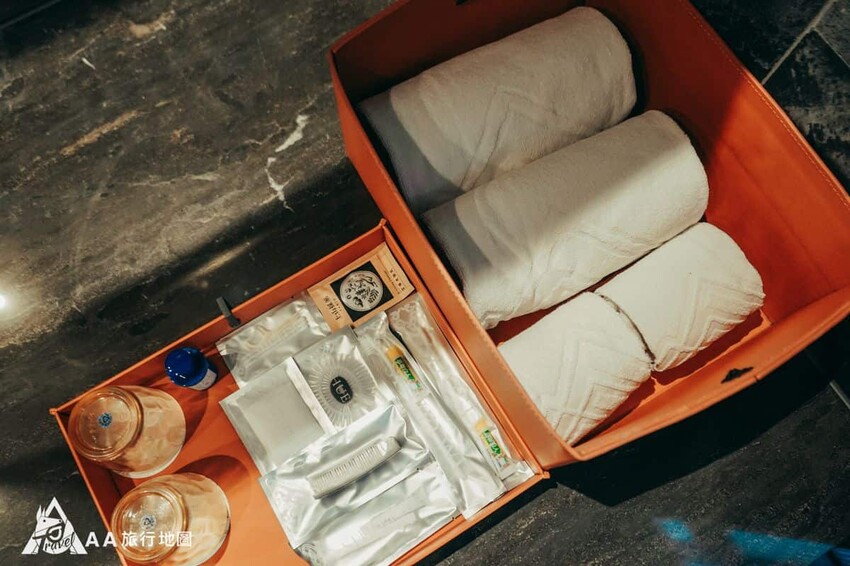 備品的部份都幫大家整理好放在開放箱子裡面了