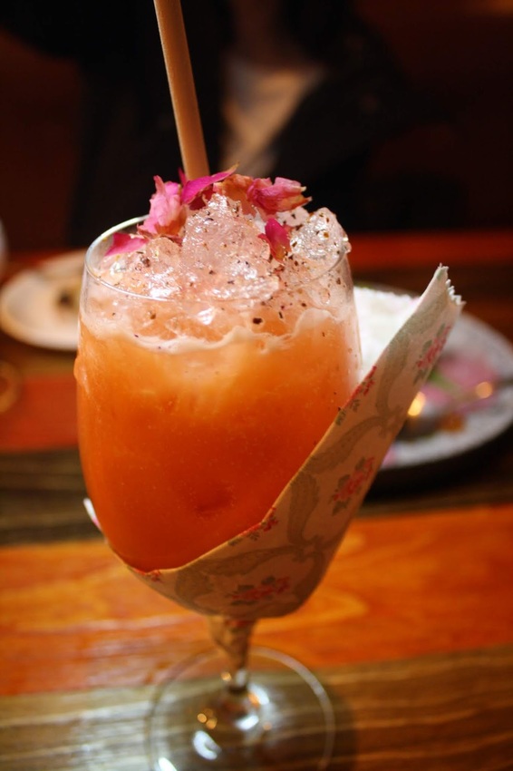 【東區餐酒館推薦】Closet衣櫥餐酒館-台北東區人氣打卡地點,歐洲建築風格瞬間來到歐洲享受美酒與美食Closet Restaurant & Bar