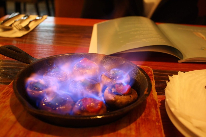 【東區餐酒館推薦】Closet衣櫥餐酒館-台北東區人氣打卡地點,歐洲建築風格瞬間來到歐洲享受美酒與美食Closet Restaurant & Bar