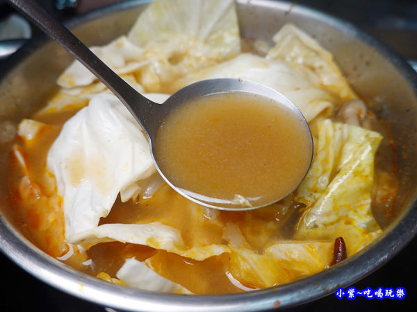 川香麻辣豬肉鍋-鍋小三 (1).jpg