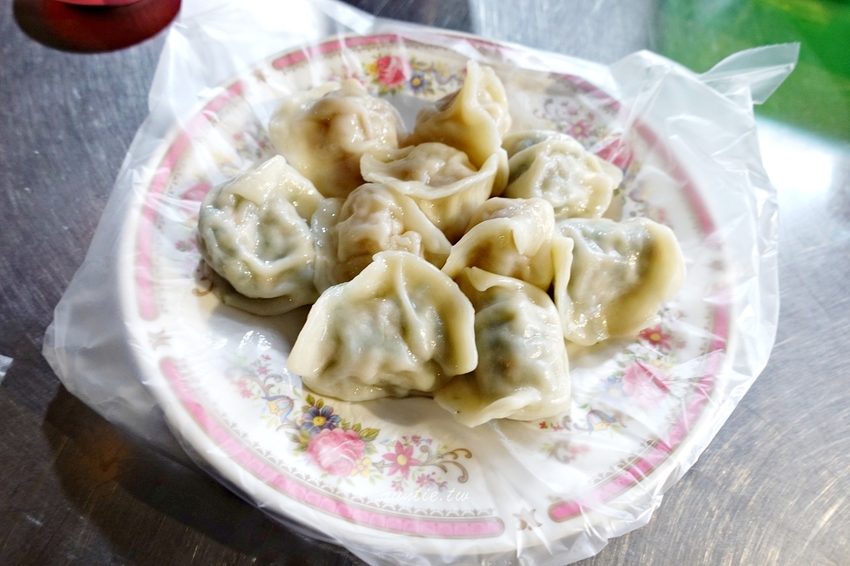 【新北】尚讚手工水餃 香菜水餃 鮮蝦高麗菜 還有九層塔口味 三峽市場 - 水晶安蹄 不務正業過生活