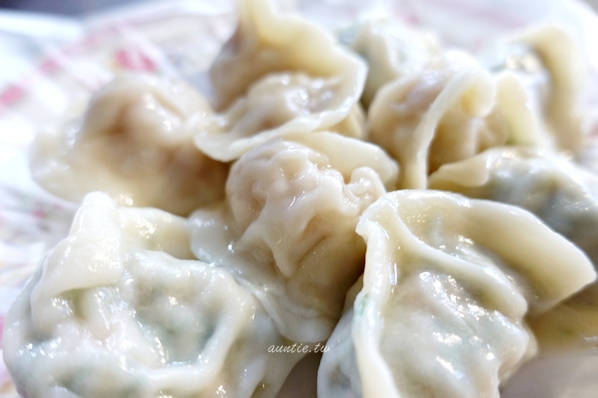 【新北】尚讚手工水餃 香菜水餃 鮮蝦高麗菜 還有九層塔口味 三峽市場 - 水晶安蹄 不務正業過生活