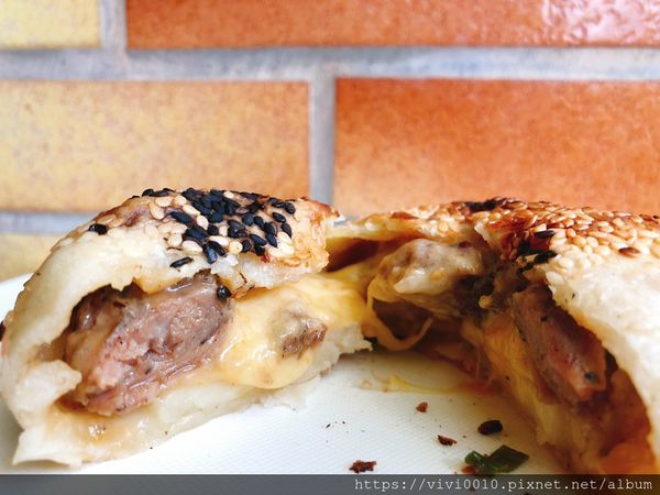 202044_200405_0128.jpg 202044_200405_0128.jpg