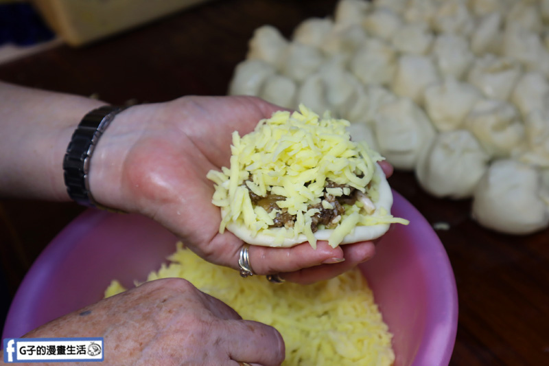 士林夜市美食.丞祖胡椒餅.必吃胡椒餅.起司豬肉胡椒餅 士林夜市美食.丞祖胡椒餅.必吃胡椒餅.起司豬肉胡椒餅