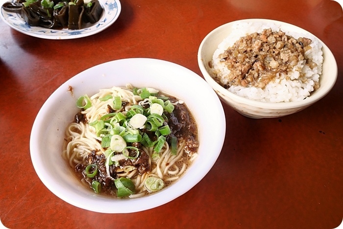 /tmp/phpSwCzLK /tmp/phpSwCzLK