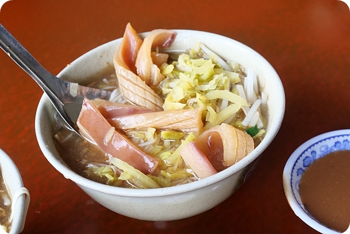 /tmp/phppMouDz /tmp/phppMouDz