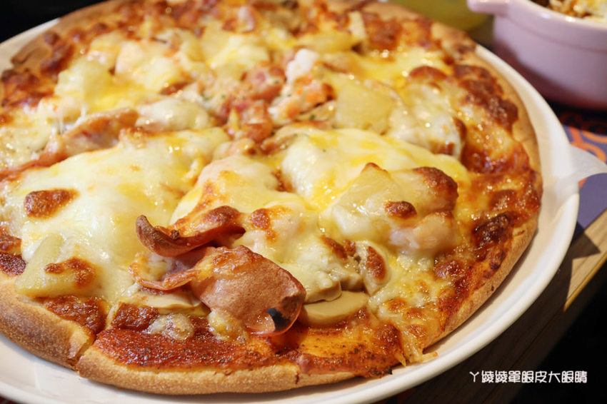 新竹首間室內滑步車主題餐廳！轉圈圈滑步車運動小餐館，情侶也可以來！巨城附近親子餐廳推薦