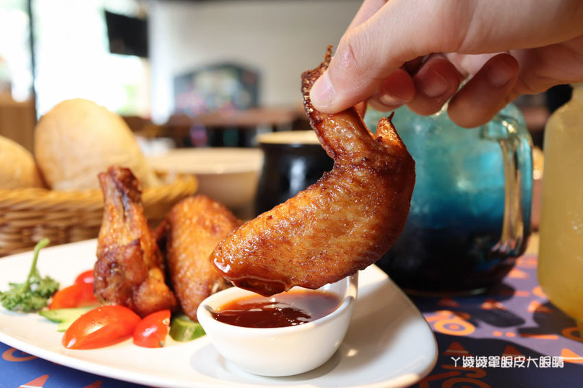 新竹首間室內滑步車主題餐廳！轉圈圈滑步車運動小餐館，情侶也可以來！巨城附近親子餐廳推薦