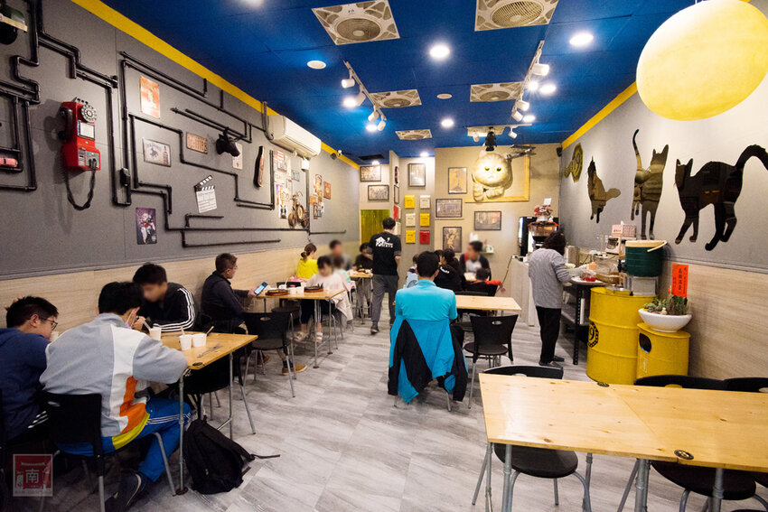 【臺南美食】全台最大牛排等你來挑戰|台南人氣牛排館|無限加麵不加價|自助吧吃到飽|大口吃肉超滿足|單品.雙拼任你選~~19House炙燒牛排–安南店 - 南人幫