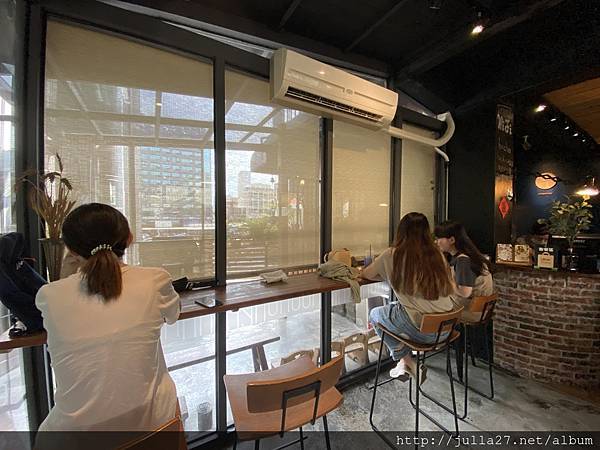 20200905_064307564_iOS