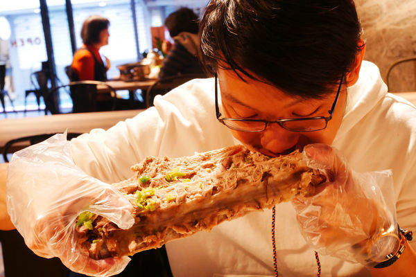 <東區>Ros Thai Taiwan-泰國主廚原汁原味辣椒火山排骨