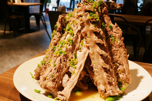 <東區>Ros Thai Taiwan-泰國主廚原汁原味辣椒火山排骨