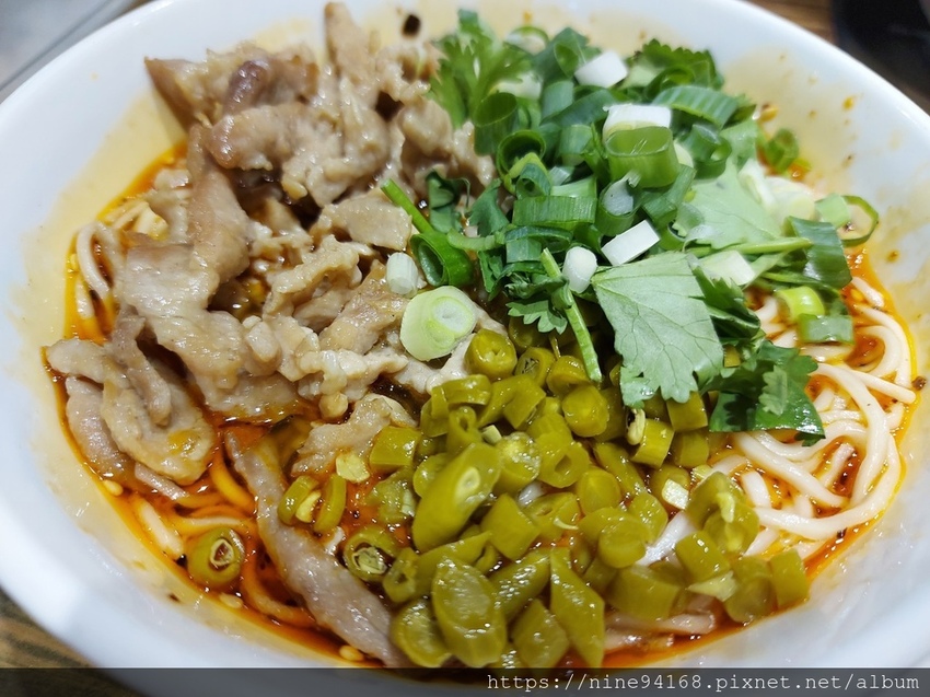 20200307 台中SOGO草悟道中美街_200307_0008.jpg