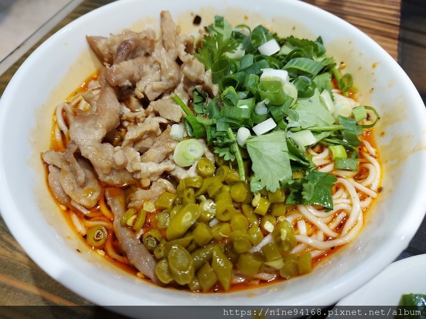 20200307 台中SOGO草悟道中美街_200307_0009.jpg