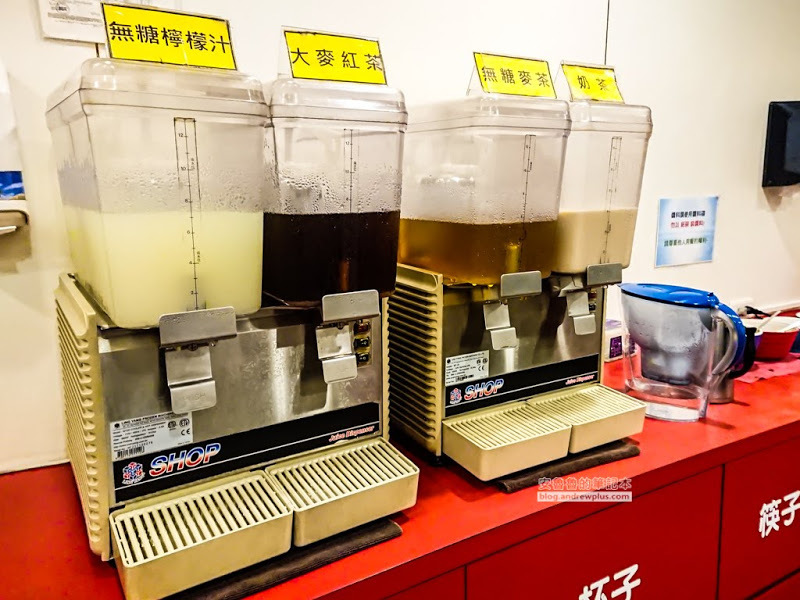 頂紅風味小火鍋 -南港展覽館平價小火鍋,肉燥飯吃到飽,手工義式冰淇淋當甜點