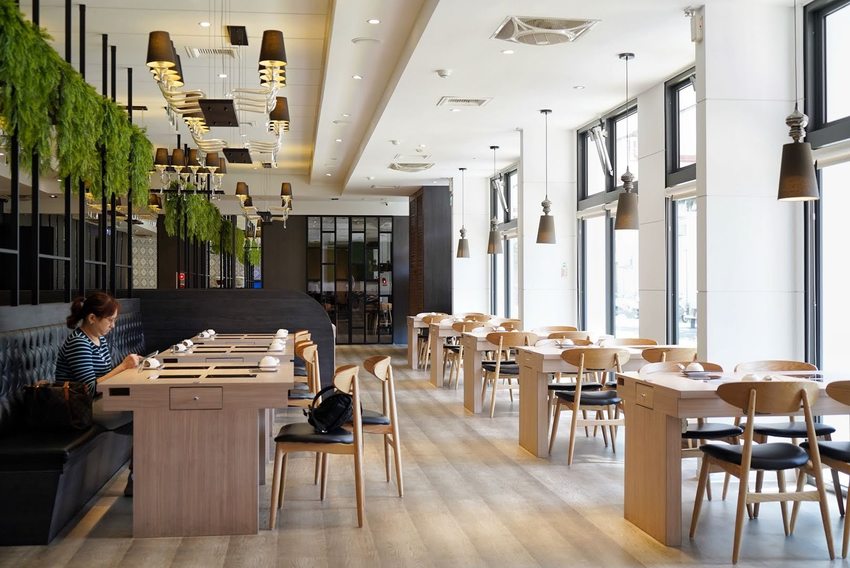 【牛鍋私藏鍋物大里店】290元起就吃得到精緻鍋物，營業至凌晨兩點！(附設免費停車場) - 阿華田的美食日記