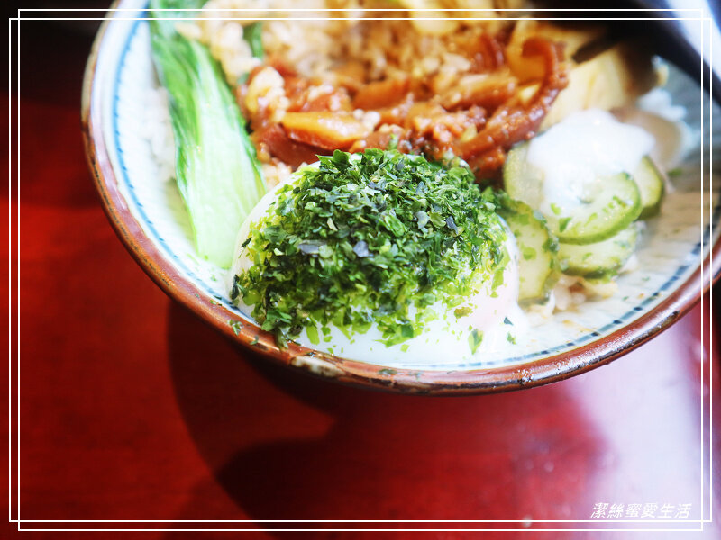 辛梅 阿嬤的味道-桃園平鎮/熔岩溫泉蛋很銷魂~復古懷舊小吃