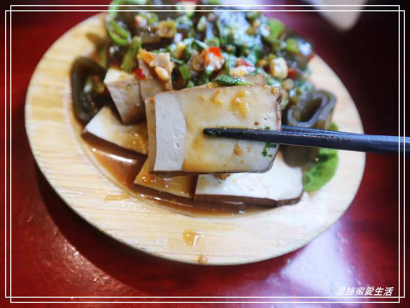 辛梅 阿嬤的味道-桃園平鎮/熔岩溫泉蛋很銷魂~復古懷舊小吃