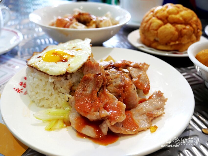 桃園市中壢區【永芯茶檔 茶餐廳】近內壢火車站&巷弄內隱藏美食│復刻懷舊港式冰果室│2022年搬新址後內用環境更大更舒適 - 德妹看新世界
