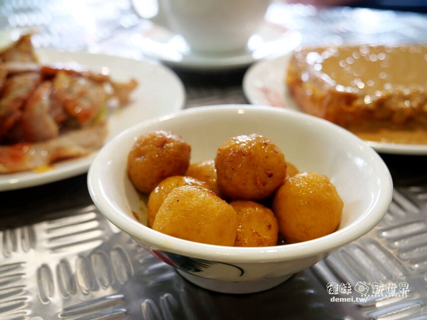 桃園市中壢區【永芯茶檔 茶餐廳】近內壢火車站&巷弄內隱藏美食│復刻懷舊港式冰果室│2022年搬新址後內用環境更大更舒適 - 德妹看新世界