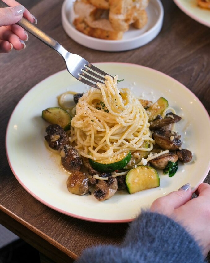 【台北美食】BANCO棒可 窯烤PIZZA . 自製生麵|世界披薩比賽冠軍的絕佳手藝,每一口都能享受道地義式風味。 - 肉依小姐吃什麼