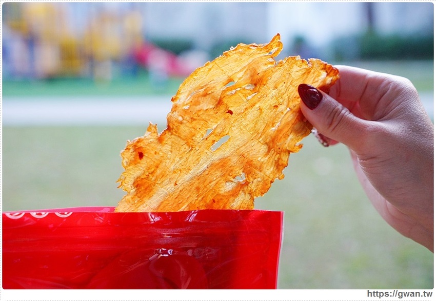 過年必排隊的千翔肉乾,年節禮盒限量開賣囉!還有超厚肉乾和新的椒麻波可棒~