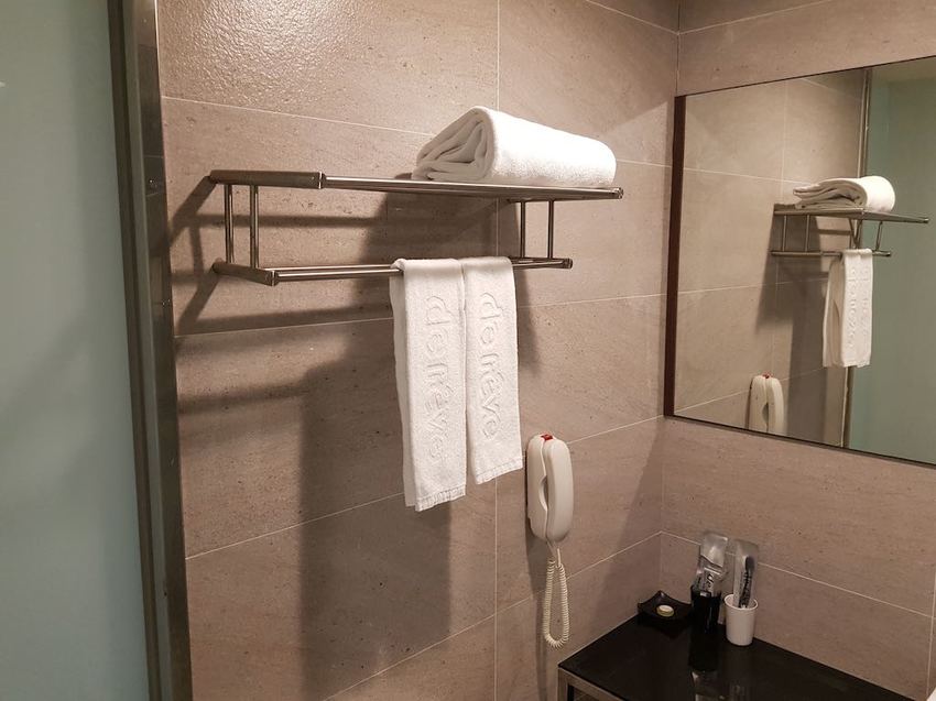 [嘉義市住宿] 「德爾芙快捷酒店」車站走路6分鐘，超值市區窗景房實住分享