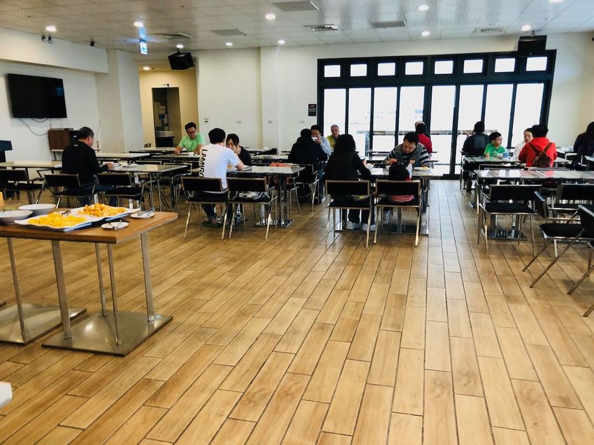 [嘉義市住宿] 「德爾芙快捷酒店」車站走路6分鐘，超值市區窗景房實住分享