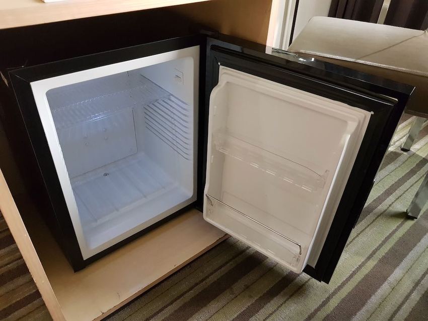 [嘉義市住宿] 「德爾芙快捷酒店」車站走路6分鐘，超值市區窗景房實住分享