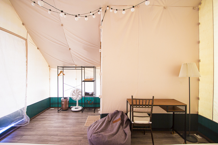 斑比跳跳X愛露營野遊體驗～免搭帳篷、獨立衛浴設備，一泊四食和牛晚餐搭配龍蝦拼盤，星空電影院、南洋風泳池，豪華露營推薦