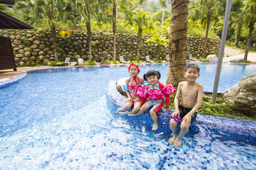 斑比跳跳X愛露營野遊體驗～免搭帳篷、獨立衛浴設備，一泊四食和牛晚餐搭配龍蝦拼盤，星空電影院、南洋風泳池，豪華露營推薦