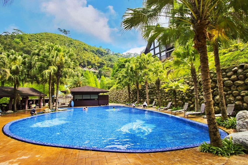 斑比跳跳X愛露營野遊體驗～免搭帳篷、獨立衛浴設備，一泊四食和牛晚餐搭配龍蝦拼盤，星空電影院、南洋風泳池，豪華露營推薦