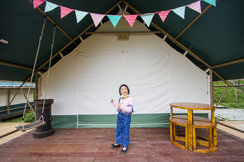 斑比跳跳X愛露營野遊體驗～免搭帳篷、獨立衛浴設備，一泊四食和牛晚餐搭配龍蝦拼盤，星空電影院、南洋風泳池，豪華露營推薦