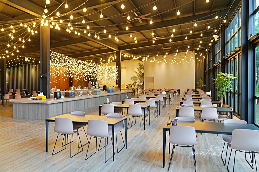 【苗栗】三灣｜斑比跳跳，頂級露營車一泊四食，郭董周董都來了，超奢華魚子醬松露Pizza，A5和牛燒肉拼盤