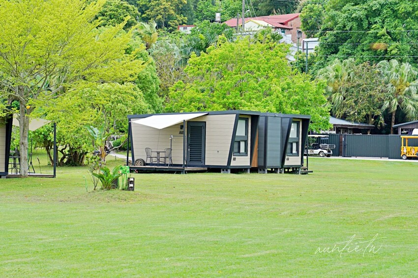 【苗栗】三灣｜斑比跳跳，頂級露營車一泊四食，郭董周董都來了，超奢華魚子醬松露Pizza，A5和牛燒肉拼盤