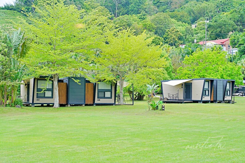 【苗栗】三灣｜斑比跳跳，頂級露營車一泊四食，郭董周董都來了，超奢華魚子醬松露Pizza，A5和牛燒肉拼盤