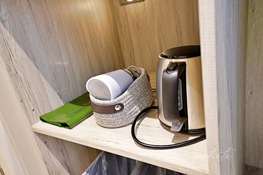 【苗栗】三灣｜斑比跳跳，頂級露營車一泊四食，郭董周董都來了，超奢華魚子醬松露Pizza，A5和牛燒肉拼盤