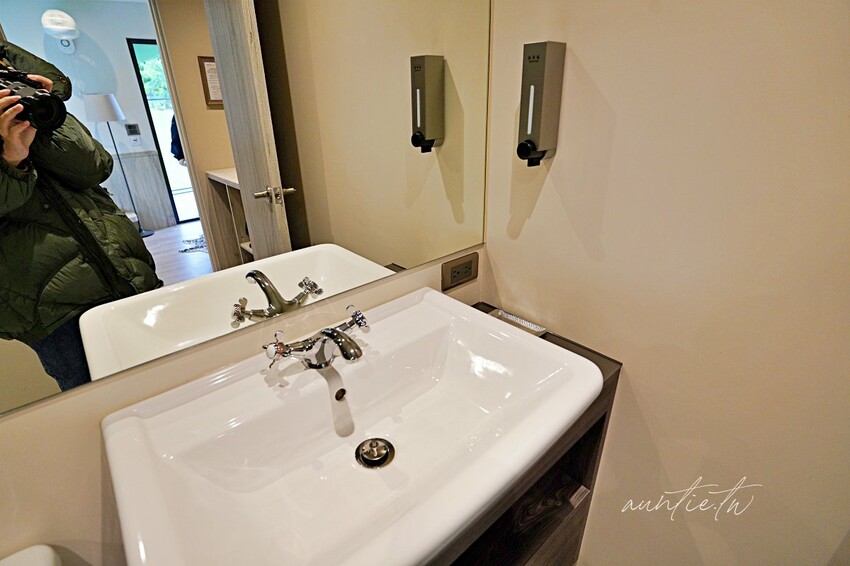 【苗栗】三灣｜斑比跳跳，頂級露營車一泊四食，郭董周董都來了，超奢華魚子醬松露Pizza，A5和牛燒肉拼盤