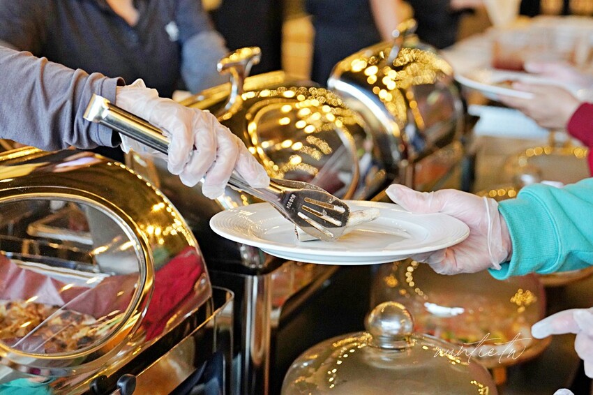 【苗栗】三灣｜斑比跳跳，頂級露營車一泊四食，郭董周董都來了，超奢華魚子醬松露Pizza，A5和牛燒肉拼盤